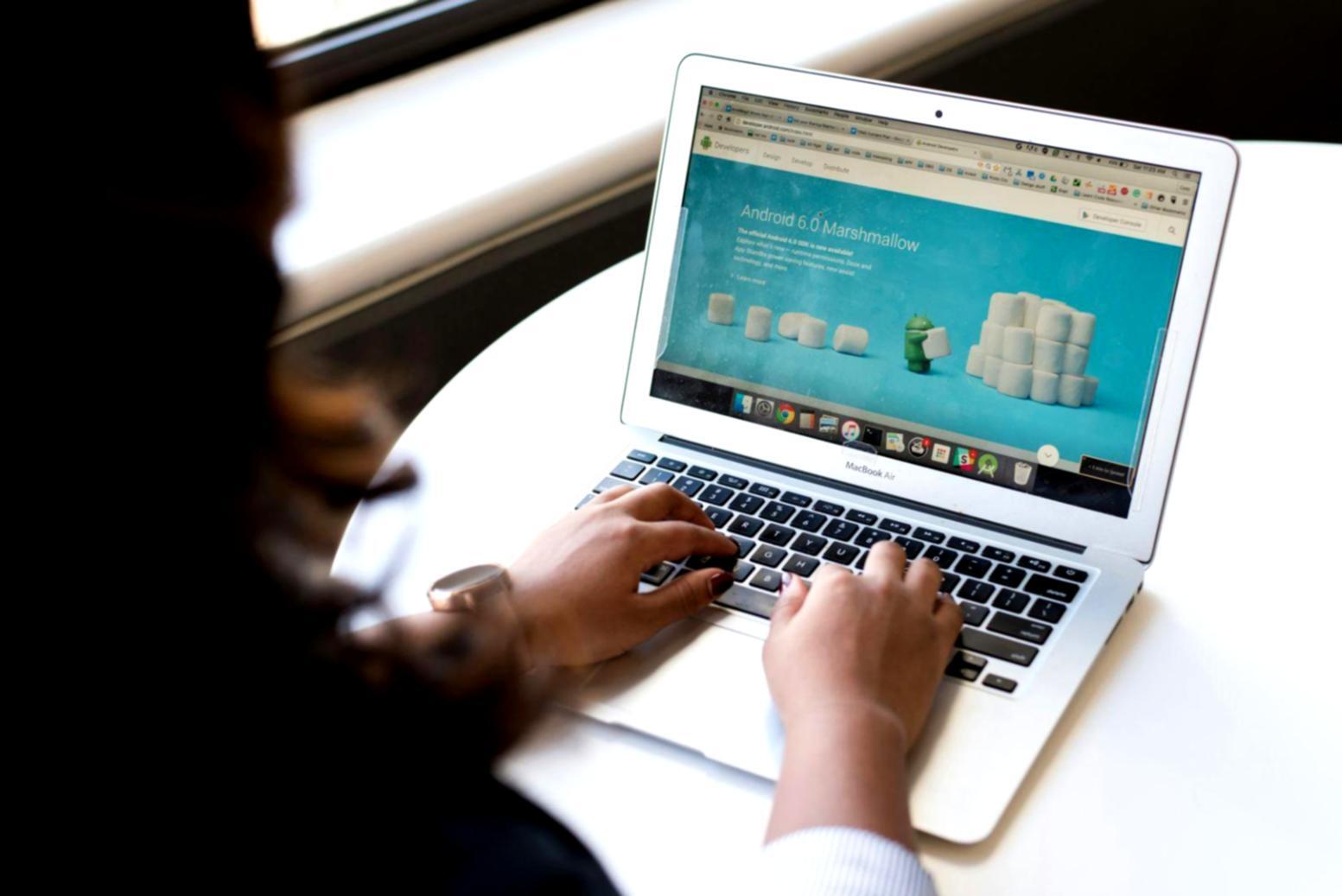 Практичне навчання в студії чоловічого стилю